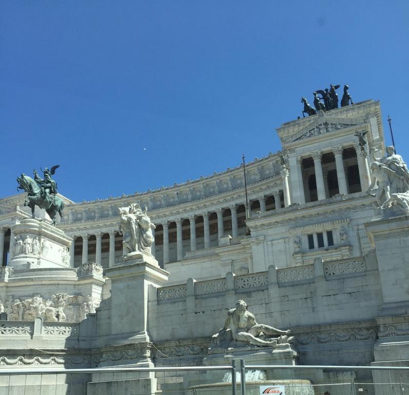 50 Passi Colosseo Apartment Rzym Zewnętrze zdjęcie