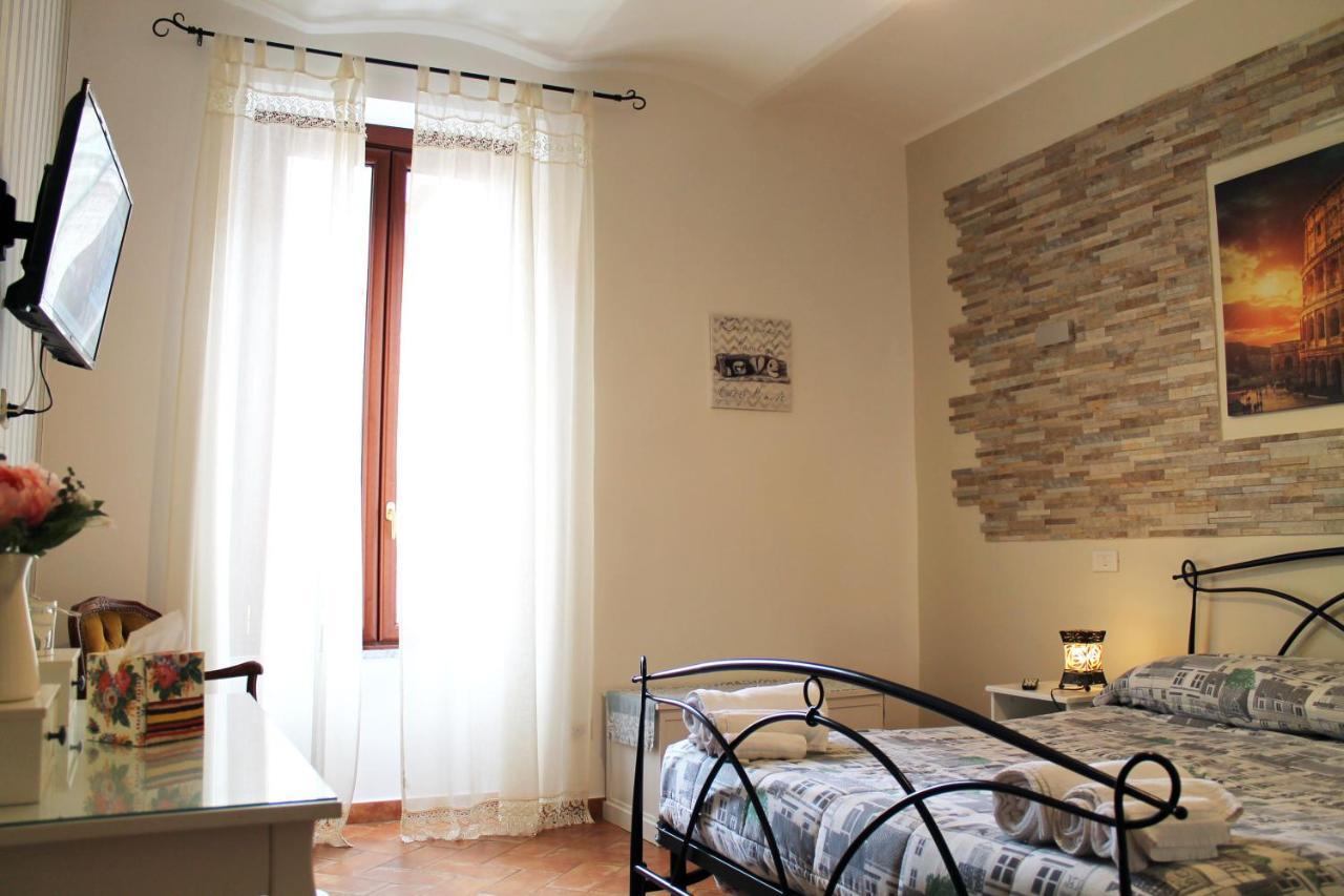 50 Passi Colosseo Apartment Rzym Zewnętrze zdjęcie